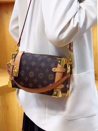 斜挎包小方包小众筒包休闲枕头包经典圆筒潮流复古包包女士百搭款#小众包包 #时尚美包 #斜挎包 #盒子包