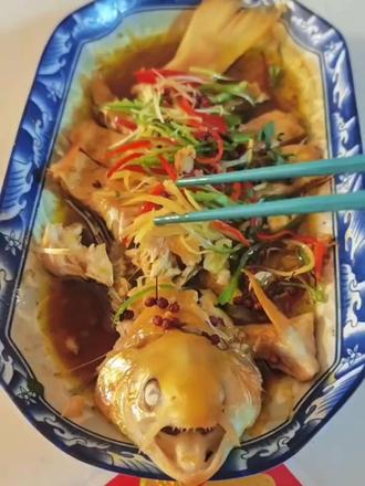 祝大家年年有鱼,年年有余。#金鳟鱼的清蒸做法 #新年快乐 #大吉大利 #平安喜乐诸事顺遂 #一切都好 #