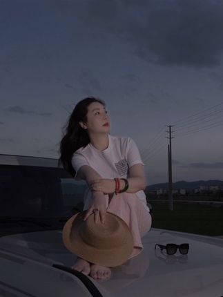 “后来才明白 告别是无声的 甚至不用说再见”#背着风流泪#音乐分享 #emo