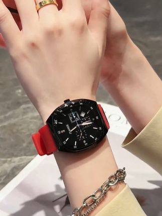 时尚手表女士闺蜜款男女情侣款腕表潮流百搭时尚手表名表十大#女士腕表 #情侣表 #手表 #时尚手表