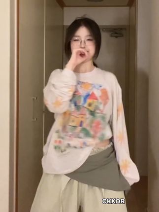 谁懂涂鸦罩衫的含金量#ckkor穿搭 #夏日必备 #罩衫穿搭 #夏天该有的样子