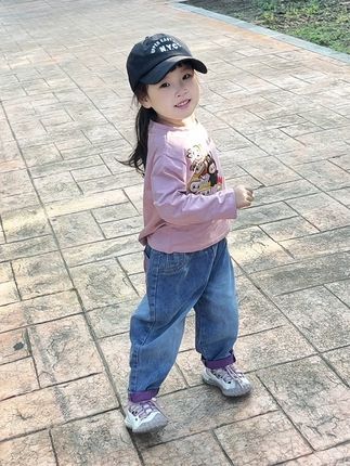 孩子最难带的时候我都带过来了 好带的时候就算上班再累 也不会丢给任何人带 因为我不想亲力亲为辛辛苦苦带出来的宝贝 在开始懂事的年纪被别人趁虚而入 所有人不顾我的感受霸占了这几年的辛苦到头来 最后说你妈妈只知道上班都不管你#生女儿就要这样穿 #萌娃穿搭 #带娃 #骗你生女儿 #我的女孩
