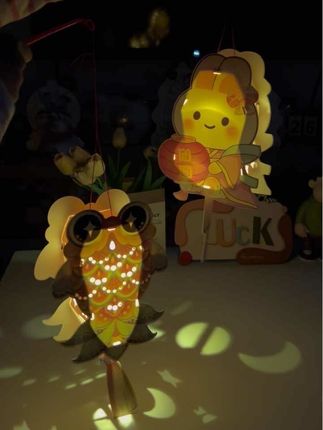 中秋节手工灯笼来了,不用剪刀和胶水,孩子自己就能制作完成,完成后也是成就感满满#手工灯笼#中秋节灯笼#儿童灯笼#儿童灯笼手工制作