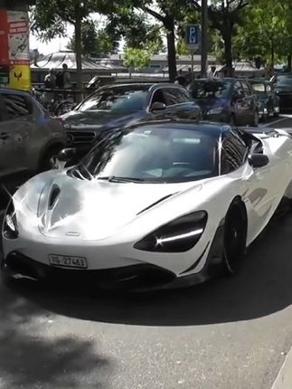 “艾特你有实力的朋友给你安排”#迈凯伦720s #迈凯伦