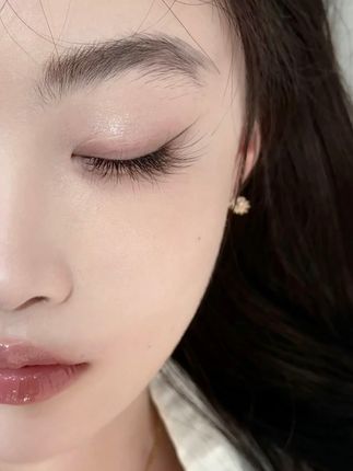 一笔搞定妈生粉蚕卧蚕!!这下再也不会找不准位置了~#卧蚕#平价彩妆#双头卧蚕笔#美妆好物#季节会变爱意永恒
