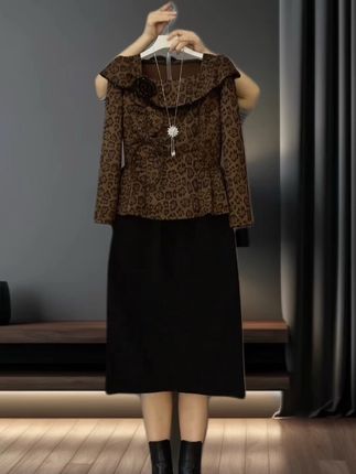 欧货微胖秋季新款时尚气质休闲轻熟风方领上衣十半身裙两件套