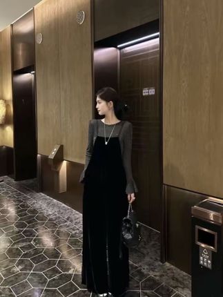 #丝绒连体裤 #秋冬新款 #套装两件套 #爆款热卖中