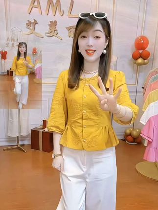 #百搭上衣 #洋气减龄 #谁穿谁好看 #遮肉显瘦 #小个子穿搭