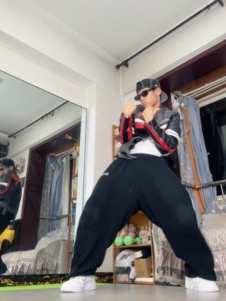 感觉🤔跳舞🕺的时候⌛️时间⏰过得好快呀😱 #郑号锡 #killinitgirl #bts#抖音潮流舞蹈大赛#杨阳扬