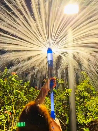 没有一个小朋友能拒绝这个烟花水枪,今天的快乐是烟花水枪给的#烟花水枪 #水枪 #好物分享