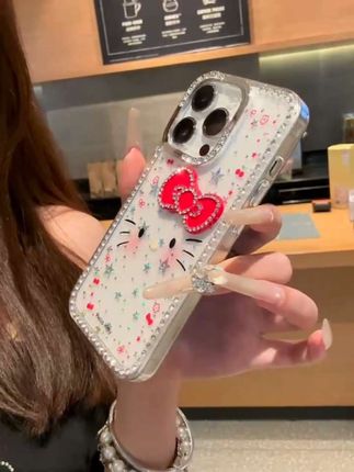 这闪钻 Kitty猫也太适合爱美的我了吧!凭咱俩的关系送我一个,不过分吧。#仙女必备 #kitty猫 #手机壳