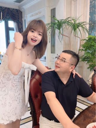 #父爱如山 人生,没有来世,只有今生,好好珍惜身边的每一个家人。一家人能够相守在一起,彼此关心,互相包容,比什么都值!亲情无价,伤什么,也别伤害家人;再多的金钱,也不如亲情温暖;再好的心愿,也不如有家人陪伴!#爸爸的小棉袄 #家纺床上用品 #源头实力厂家 @香姐姐中午十二点家纺高货王炸 @香姐姐小号 @小豆宝你好吖