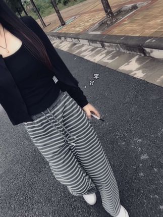 “女人就是要任性,不喜欢的东西就扔,胖了就减,喜欢就去买,没钱就努力去挣,讨厌的人拉黑,人生那么短哪有时间去伤感”…#休闲穿搭 #穿搭技巧 #遮肉显瘦