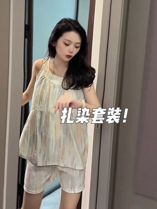 比净色更有层次!太太太好穿了  家里来客人都不尴尬 品味在线~