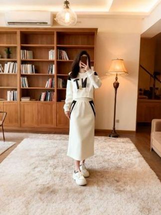 时尚休闲运动服套装女2025春秋季新款小个子洋气卫衣半身裙两件套#秋季新款运动套装 #休闲气质百搭#显高显瘦穿搭#高级感穿搭#时尚女装穿搭