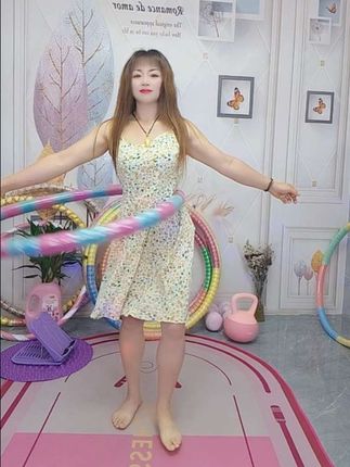 一看就会一摇就会。调调好魔性。5点等你来一起摇一摇行不行OK