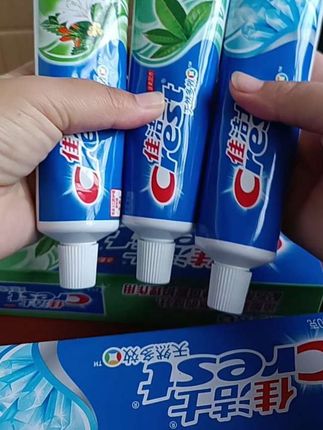 家里牙膏快用完的姐妹,来看看我薅到手的佳洁士牙膏#老牌子#自用好物分享 #天然多效#多种搭配方式 #爱牙护牙