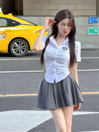 #学生风格穿搭 #减龄显瘦穿搭 #新款穿搭 #流行穿搭 #谁穿谁好看又洋气又显瘦