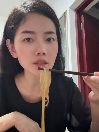 #粉条 #白菜炖粉条 #红薯粉条 #实拍 #吃饭