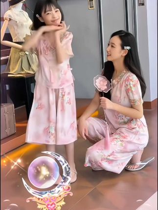 #创作灵感 #亲子装汉服套头古风常规中国风时尚洋气母女装夏季碎花女套装#气质仙女亲子装穿搭#这也太好看了 #夏季套装
