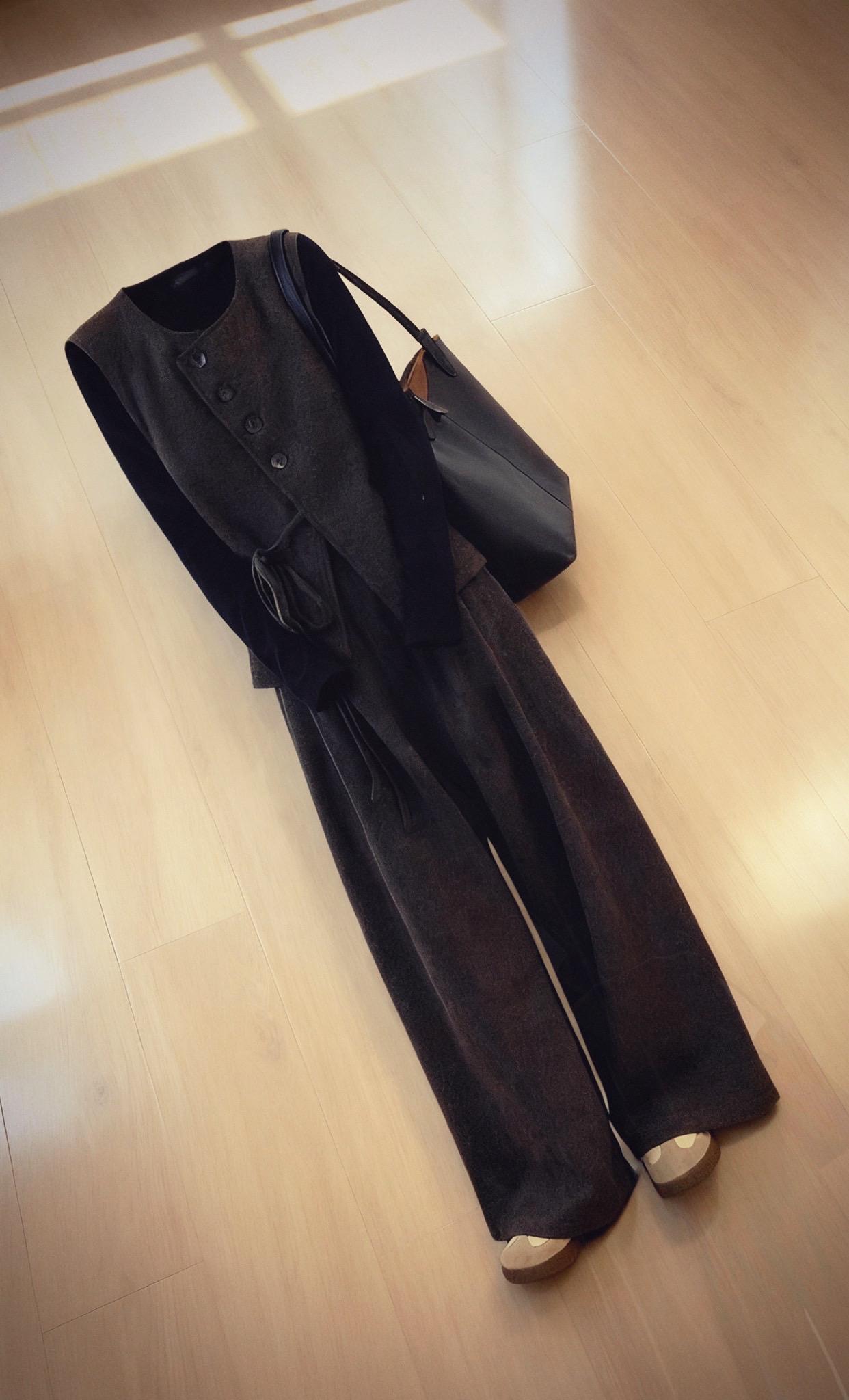 #复古穿搭 #街拍时尚穿搭 #秋季不露腿穿搭 #早秋穿搭三分钟出门不是梦 #奔向户外穿搭要帅 @抖加🔥上热门🔥dou+🔥热点宝 @DOU+上热门