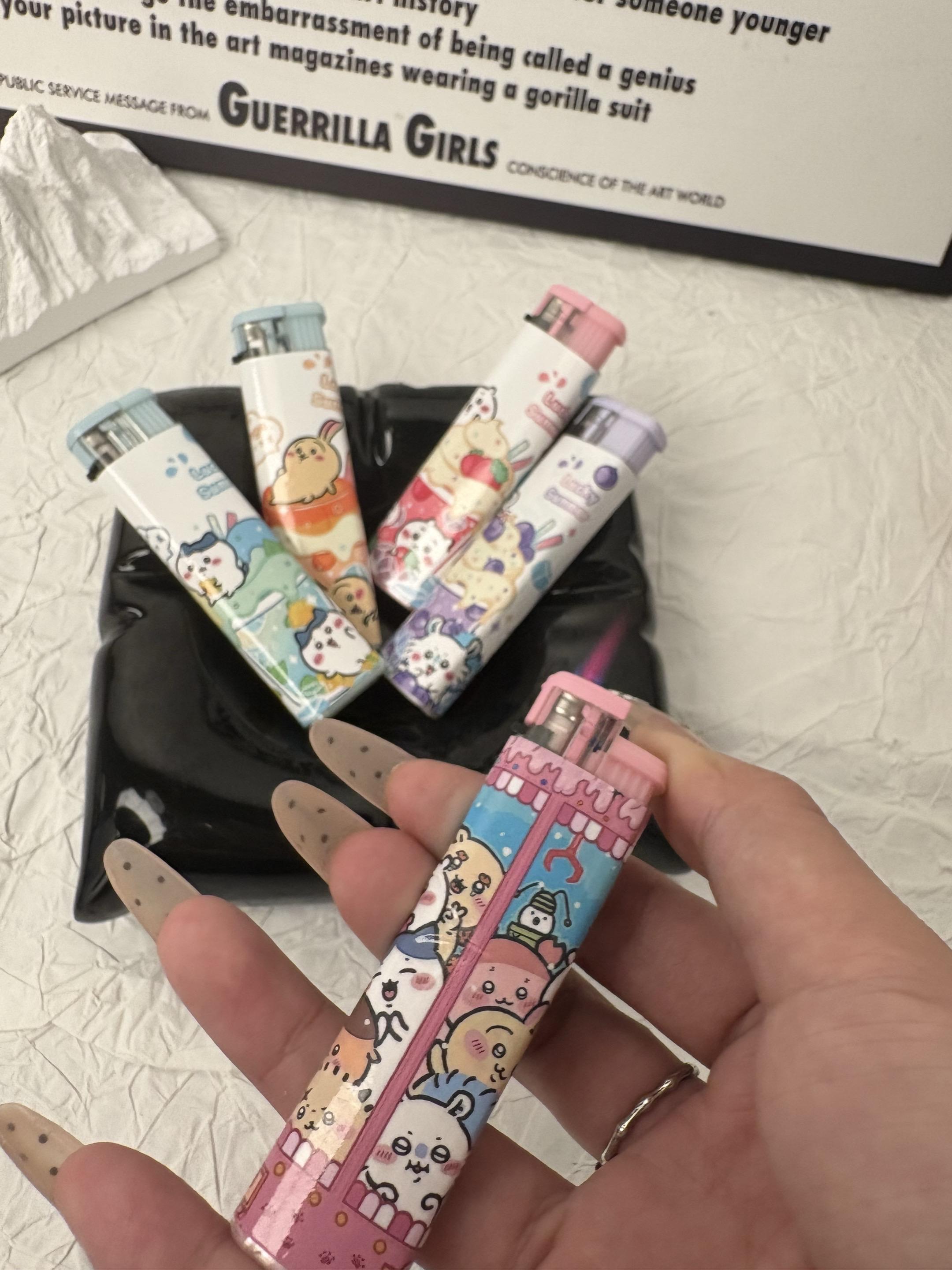 防风的粉色火焰打火机。#打火机 #粉焰打火机