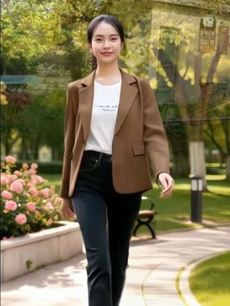 小西装外套女短款小个子春秋季春款设计感时尚百搭休闲小西服如果上班都穿流光高智风#轻松拿捏慵懒风穿搭#琥珀系才是松弛感天花板#随机穿搭挑战#国庆穿搭这就开始预备了