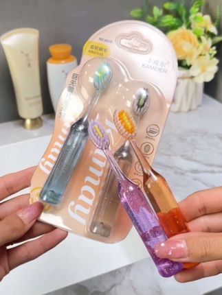 #创作灵感 新款高档#儿童凸面牙刷  用它刷牙深层清洁#牙刷 #刷牙安排一下 #牙刷推荐