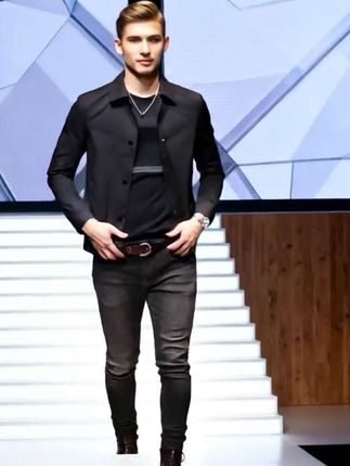 新款春秋季翻领男士薄款外套修身帅气夹克上衣潮
