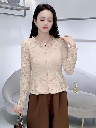 #上热门 #女装穿搭 #上衣穿搭 #针织衫 #巨量千川 @DOU+上热门