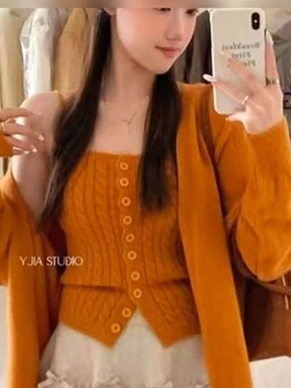 #甜美穿搭 #秋季韩系慵懒风麻花针织两件套装背心+v领宽松简约纯色开衫外套女