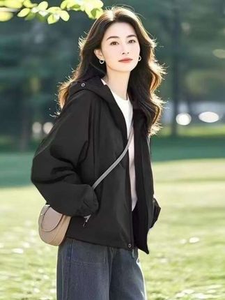 春秋百搭上衣休闲连帽女士时尚宽松长袖韩版短款短外套女春季#休闲舒适 #新衣服可以治愈各种不开心 #秋冬穿搭大揭秘 #轻松摆脱路人感的韩系穿搭