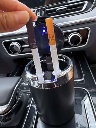 有车的大哥们儿,车里家里都能用的烟灰缸有面子!#烟灰缸 #车载烟灰缸 #烟灰缸摆件 #不掉烟灰神器 #烟民