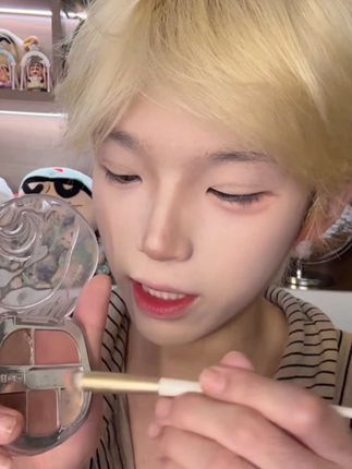 你们要的又大又肥的卧蚕详细教程来了#卧蚕 #妆容分享