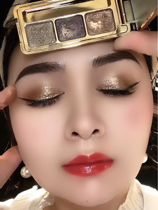 好好看的三色眼影盘,颜色大气经典不挑人#美妆 #眼影 #日常眼妆分享