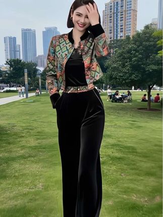 格娜2025秋季新款,中国风外穿女款爆款,2025新款外套正反两穿女套装#秋季新款套装#中国风外穿套装#时尚外套正反两穿套装#气质两件套#高级感穿搭