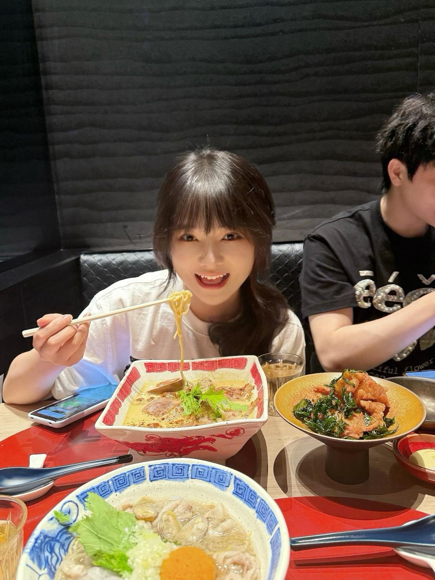 休息两天哈姨妈些,和他姨爹出来玩耍了哈哈哈哈#日常 @小橘子🍊