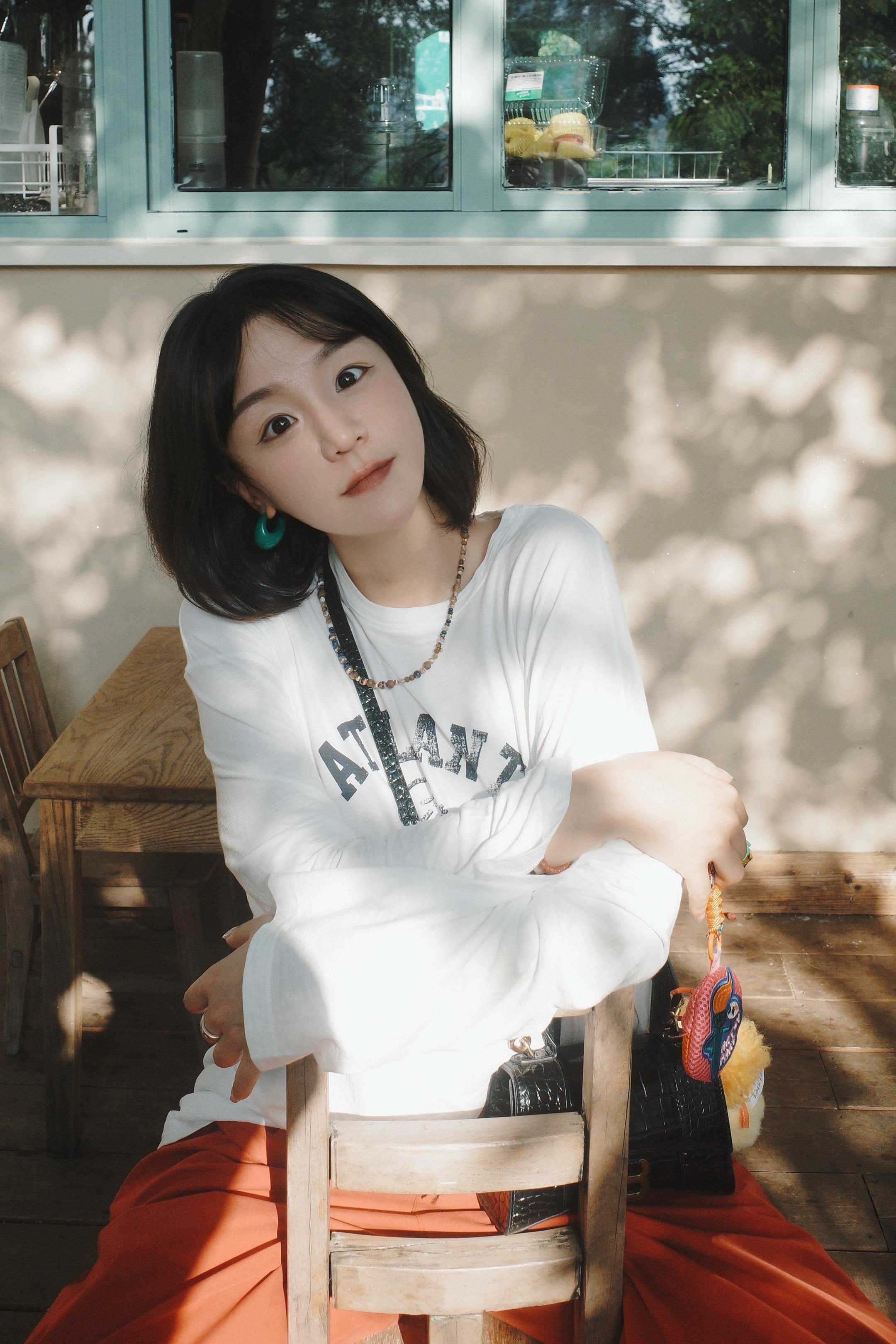 妈妈说:35岁了就你还没结婚!真的吗??#中年少女 #ootd穿搭 #拍照 #胶片