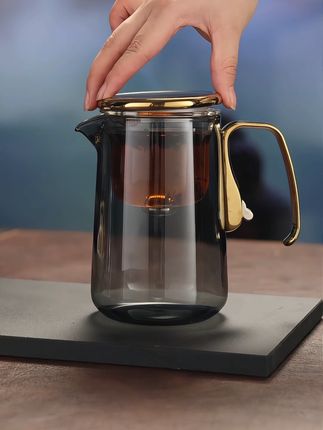 磁吸飘逸泡茶壶,1秒出汤,茶汤浓淡自己把控,让复杂的事情简单做。#飘逸杯 #懒人泡茶壶 #茶水分离泡茶壶 #办公室泡茶壶 #玻璃泡茶壶