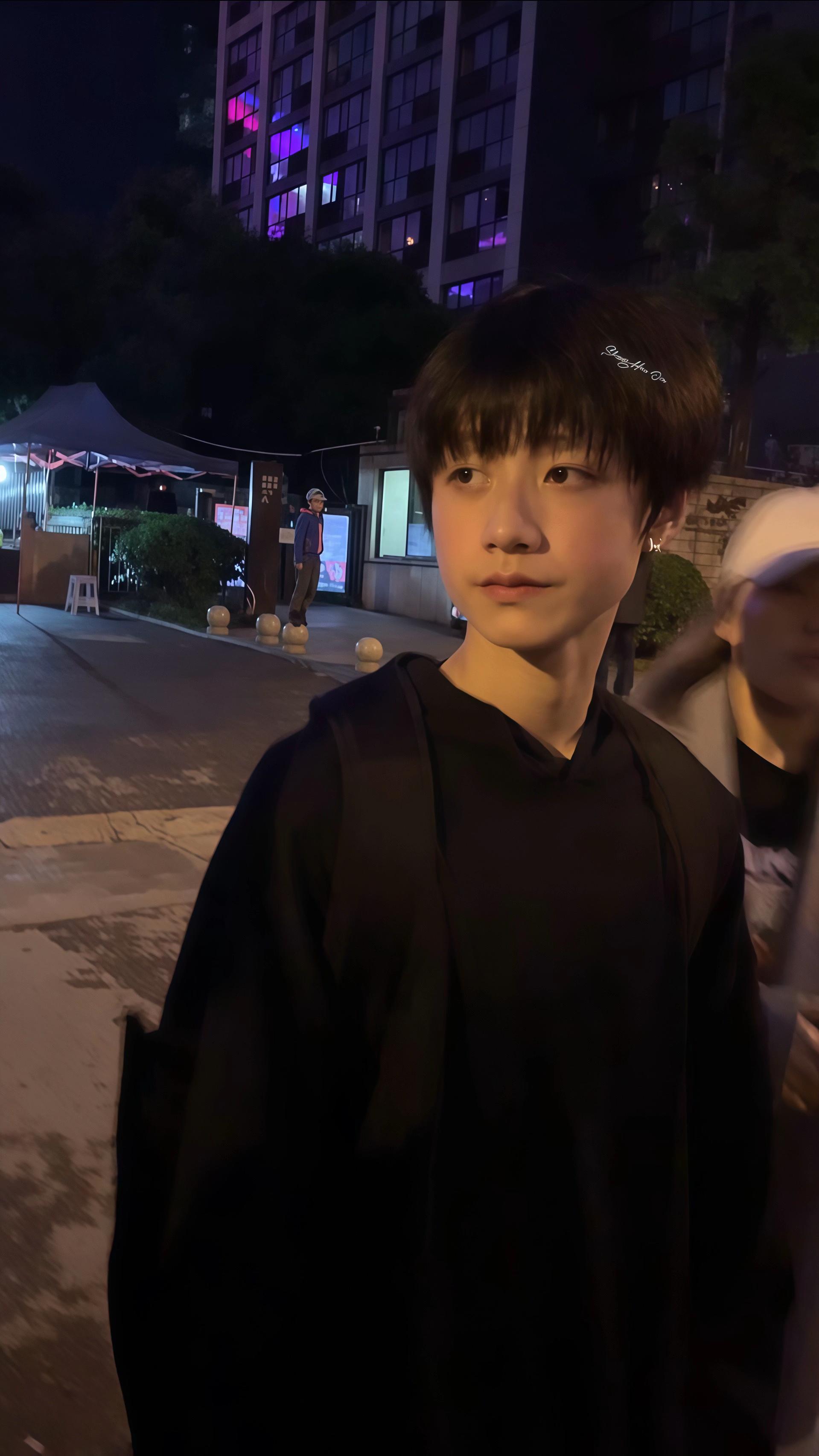 邓布利多 你说得对 爱是世界上最伟大的魔法