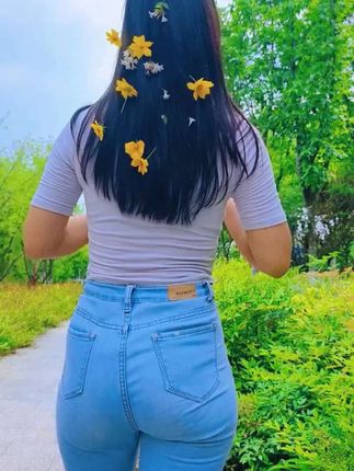 生活就是一半装傻,一半装哑,凡事别想太多了,学会无所谓,心才不会那么累……#我的农村生活 #纪录美好生活 #生活日常