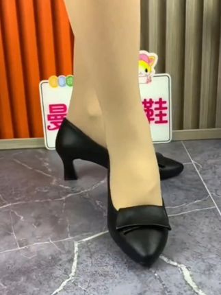 新款女士高跟皮鞋#显高显瘦显腿长#穿出你的时尚你的感觉 #精致女人必备