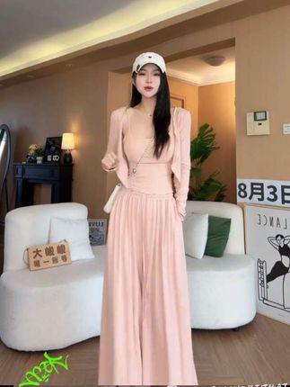 蔡蔡家「仲夏桃子」休闲温柔风时尚修身显身材三件套装#洋气时尚#减龄穿搭#显高显瘦#谁穿谁好看