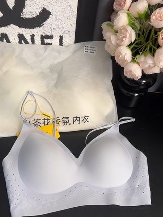 隐形粉底液大U露背美背内衣来啦#内衣 #露背 #内衣推荐 #粉底液内衣 #隐形