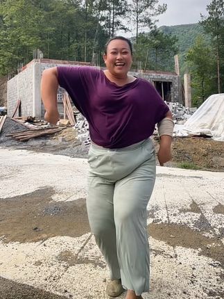 唱的什么听不懂 跳的什么也看不懂 别人开不开心我不知道 反正玩抖音我把自己玩开心了@泡泡3 #我的乡村生活