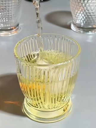 一款#高颜轻奢的酒杯,真的很哇塞~#高端大气上档次 #威士忌酒杯 #居家好物 #享受生活的小确幸