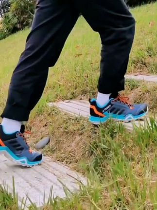 阿迪达斯 TERREX AX3 户外运动防滑耐磨登山鞋徒步鞋 #夏季户外 #阿迪达斯#登山鞋#徒步鞋#无限回购的宝藏单品