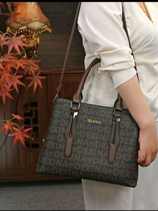 登喜鸟秋冬大容量单肩包,#轻奢包包 #斜挎包 #单肩包 #包包 #新款包包