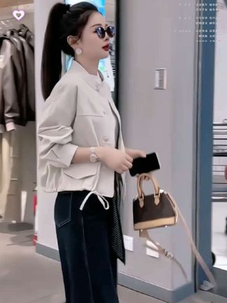 秋季时尚一整套女装2025新款抽褶短款宽松外套牛仔阔腿裤两件套潮#秋季套装 #两件套 #时尚穿搭 #潮流穿搭 #显瘦套装