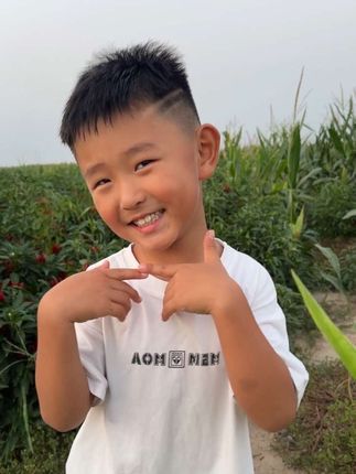 #爱笑的男孩 #治愈的笑容 #童年的欢乐时光 #快乐成长